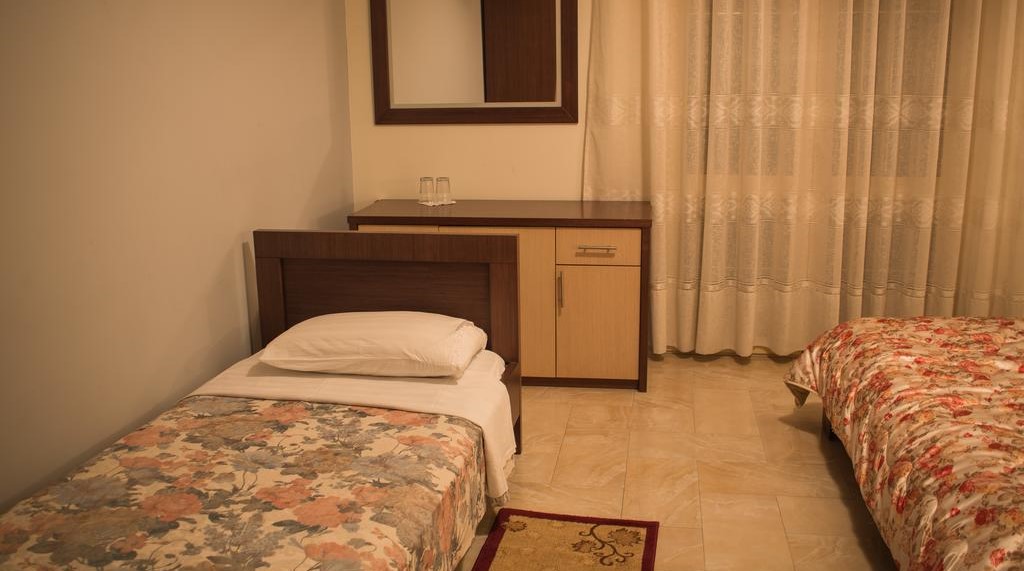 kosta apt